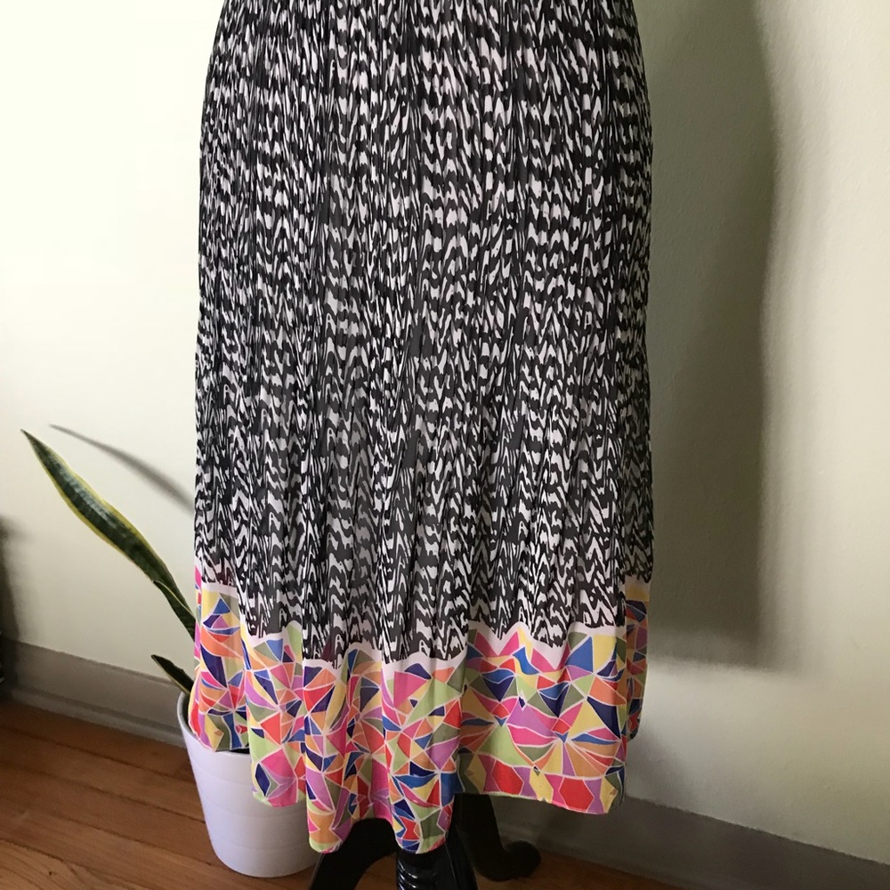 Multi Patterned Artist Dress - Picture 4 of 8